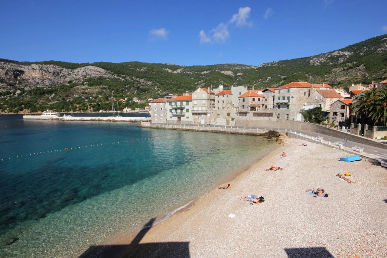 Apartments And Rooms By The Sea Komiza, Vis - 2431 Εξωτερικό φωτογραφία