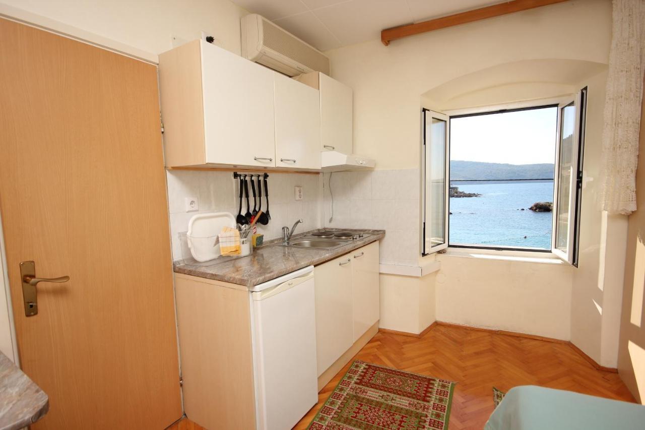 Apartments And Rooms By The Sea Komiza, Vis - 2431 Εξωτερικό φωτογραφία