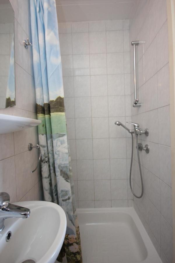 Apartments And Rooms By The Sea Komiza, Vis - 2431 Εξωτερικό φωτογραφία